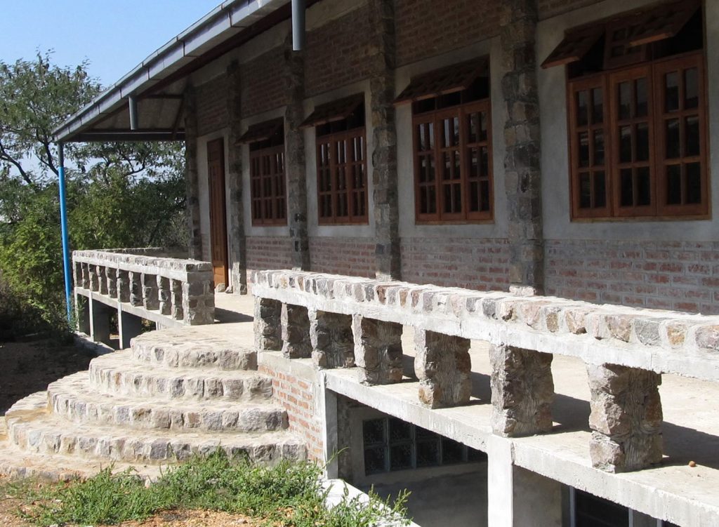 Fertigstellung des Neubaus in Yenangyaung